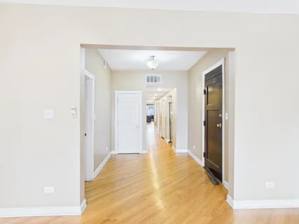 $345,000 | 5237 South Michigan Avenue, Unit 2N, Chicago, IL 60615