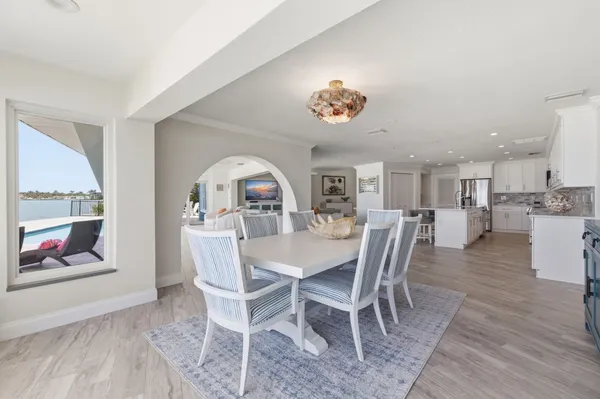 $2,200,000 | 16123 6th Street East, Redington Beach, FL 33708
