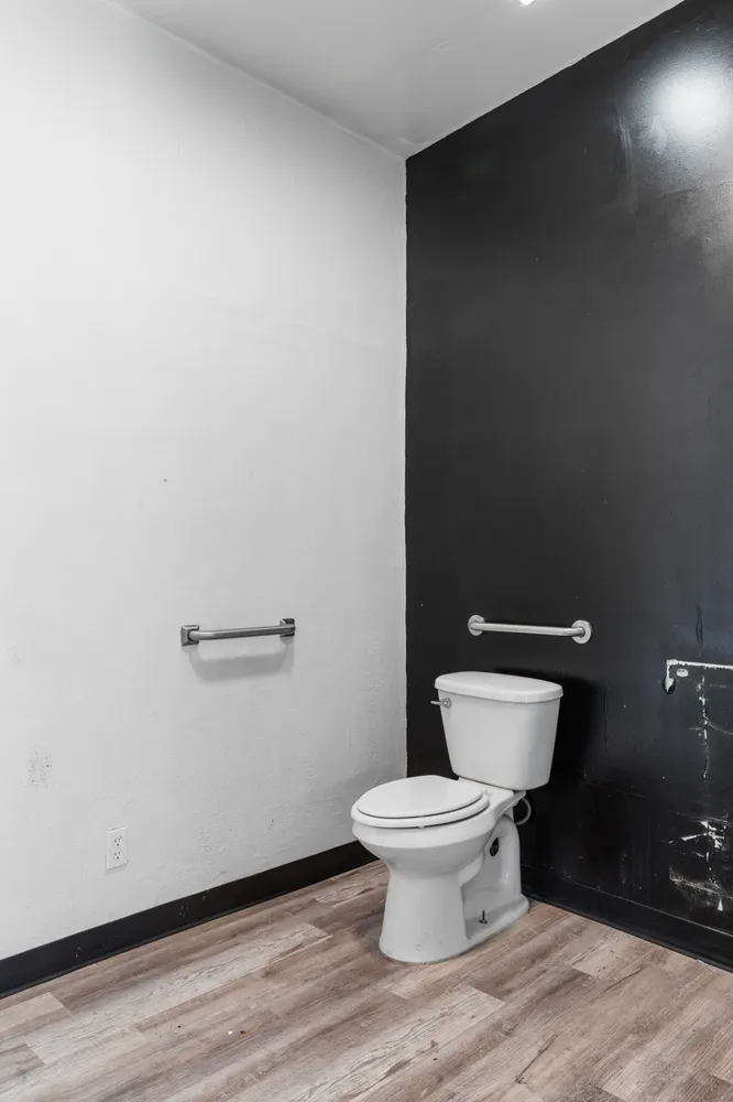 $550,000 | 5464 Gravois Avenue, St. Louis, MO 63116