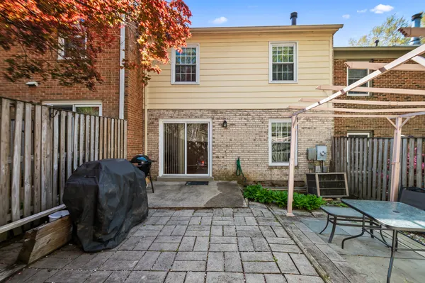 $600,000 | 8024 Bethelen Woods Lane, Springfield, VA 22153
