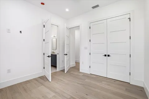 $2,999,000 | 2200 11th Street North, Naples, FL 34103