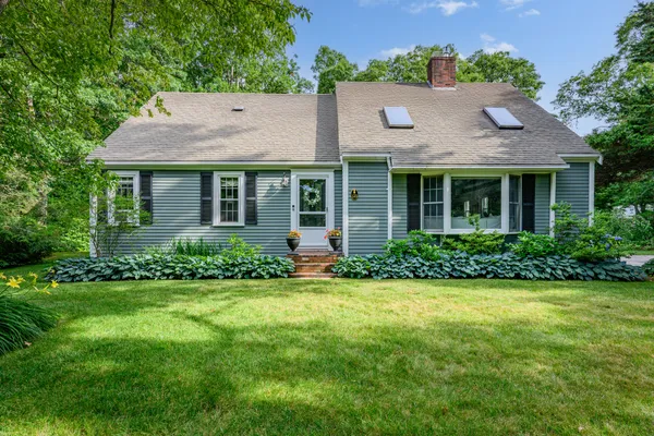 $799,900 | 123 Asa Meigs Road, Marstons Mills, MA 02648