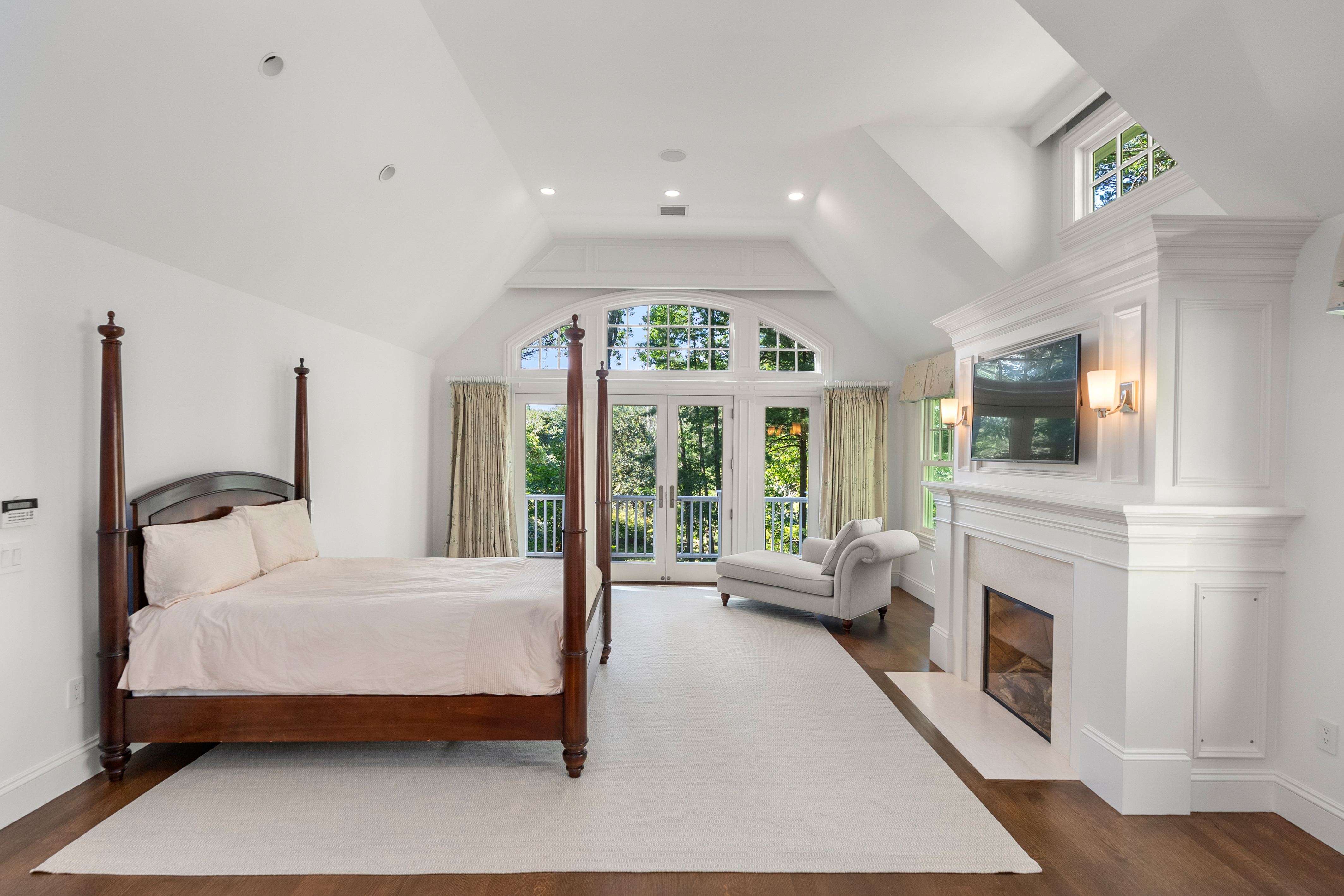182 Winding River Road Wellesley, MA 02482 - Photo 17 of 26 Gallery Image 17