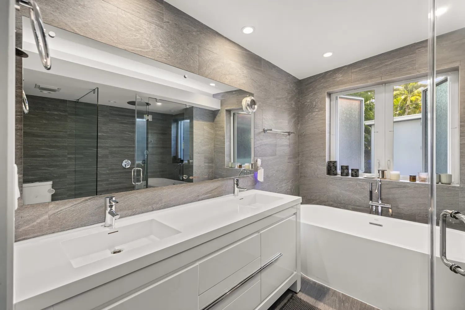 $2,100,000 | 3001 Southwest 4th Avenue, Miami, FL 33129