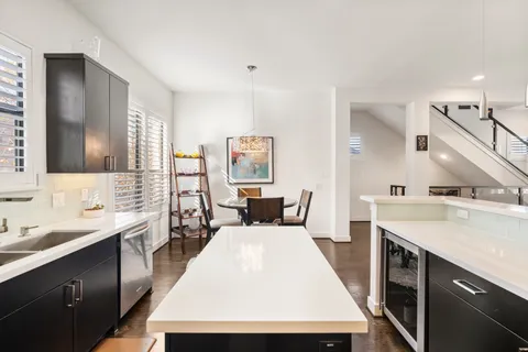 $749,999 | Rose Street, Houston, TX 77007