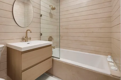 $1,300,000 | 189 Bridge Street, Unit 11B | Downtown Brooklyn