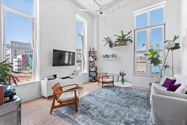 $10,000 | 55 Poplar Street, Unit 4K | Brooklyn Heights