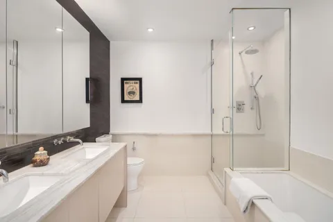 $3,625,000 | 2 Northside Piers, Unit 6J | Williamsburg
