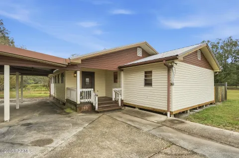 $322,500 | 4092 Poydras Highway, Breaux Bridge, LA 70517