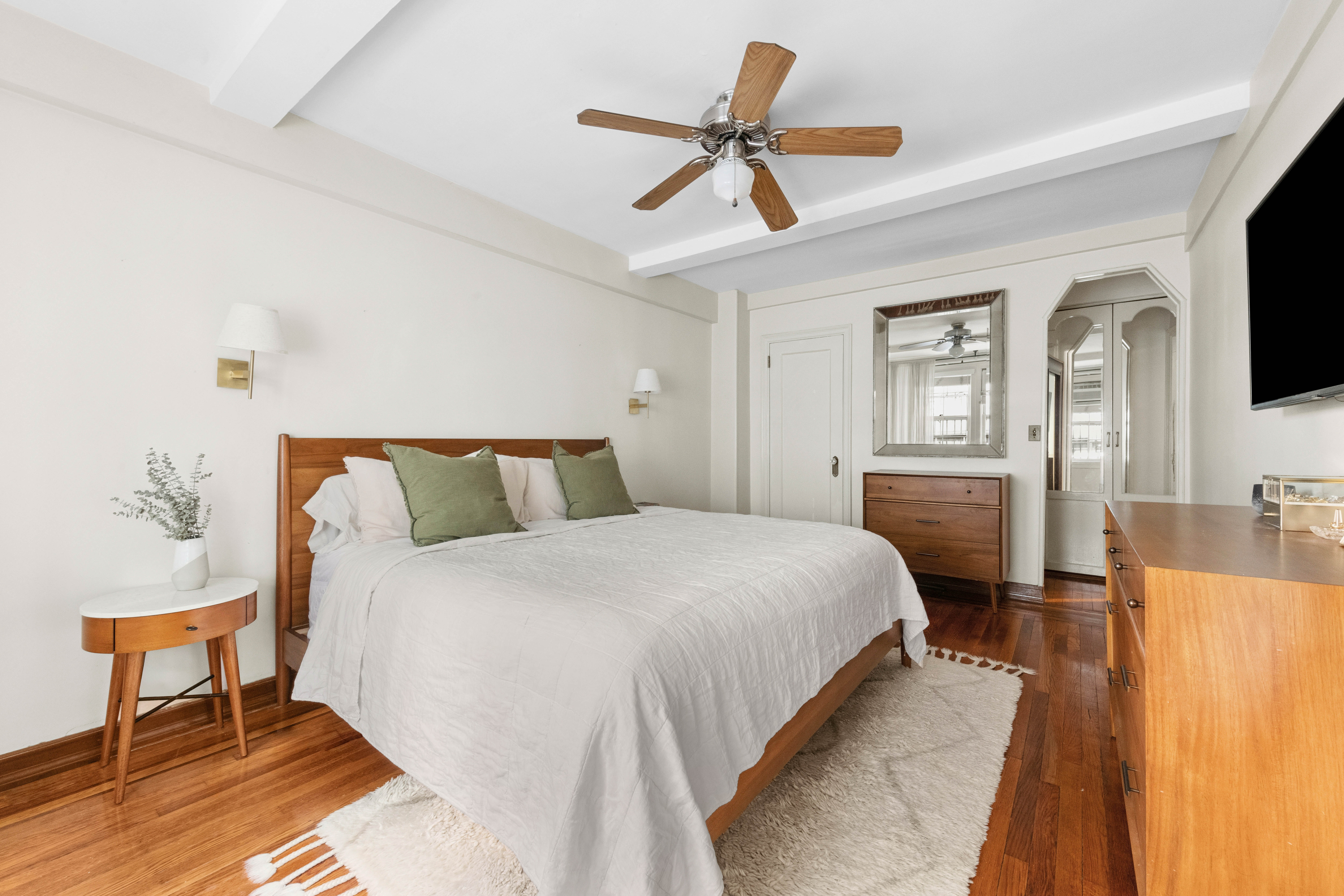 320 Central Park West, Unit 1J Manhattan, NY 10025 - Photo 9 of 12