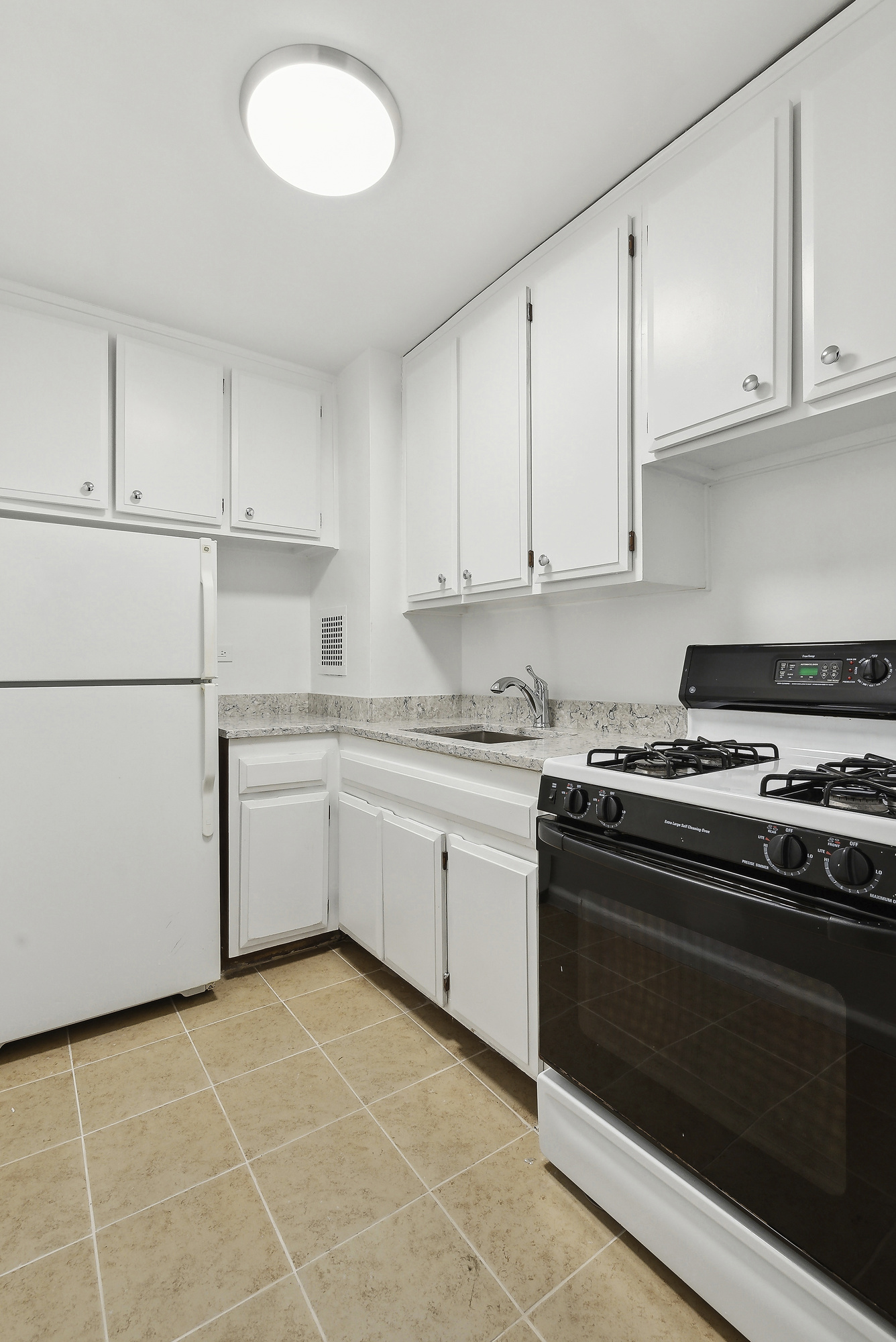 16 West 16th Street, Unit 10FS Manhattan, NY 10011 - Photo 5 of 7