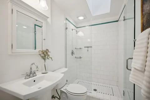 $1,395,000 | 6 Glenwood Drive, San Rafael, CA 94901