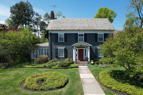 $950,000 | Address Upon Request, Plainfield, NJ 07060