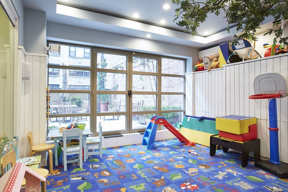 400 East 90th Street, Unit 20C Manhattan, NY 10128 - Photo 7 of 10