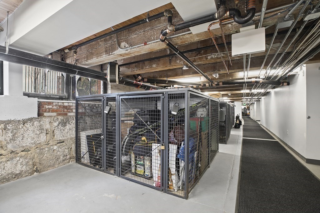 319 A Street, Unit 211 Boston, MA 02210 - Photo 21 of 24 a view of entryway