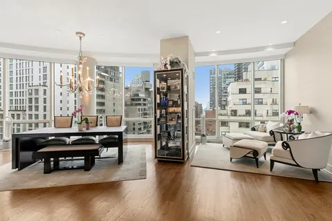 $2,780,000 | 250 East 49th Street, Unit 14CD | Midtown East