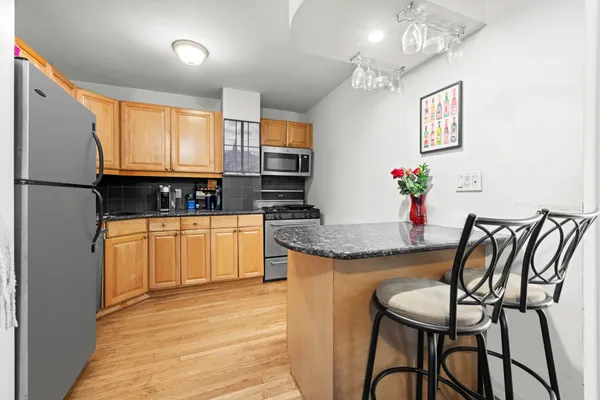 $6,450 | 333 East 34th Street, Unit 5E | Murray Hill