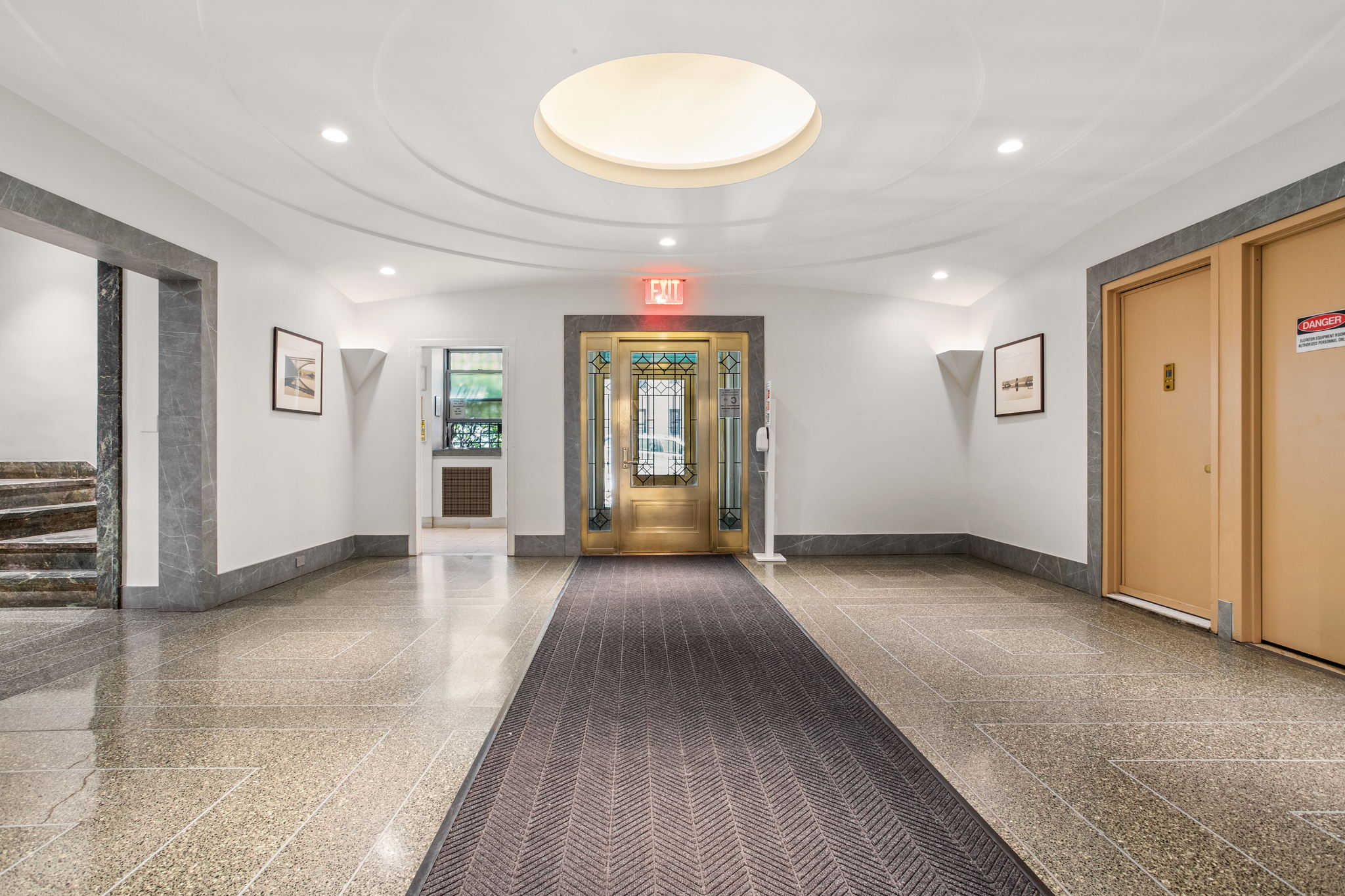 689 Fort Washington Avenue, Unit 2M Manhattan, NY 10040 - Photo 15 of 17