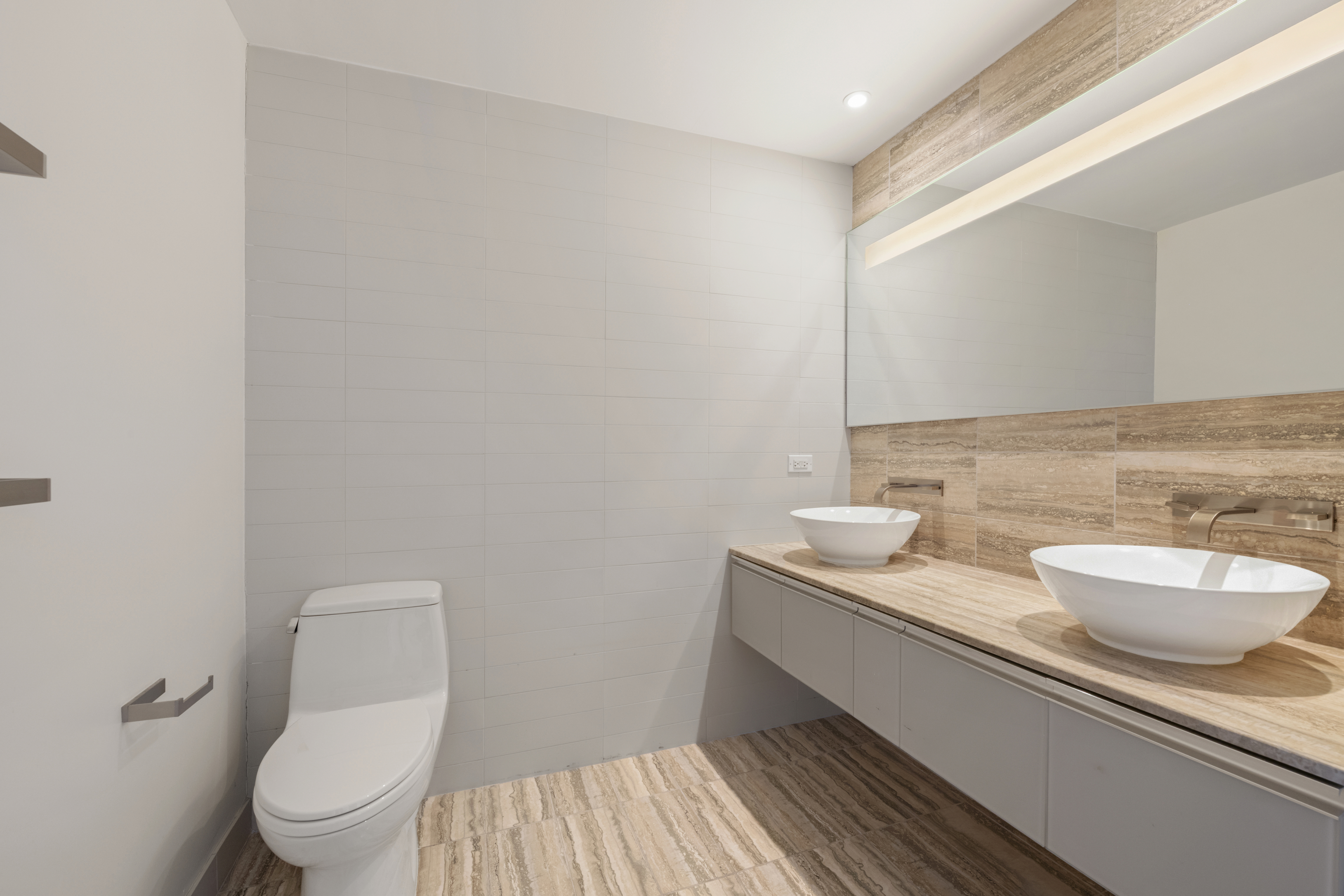 322 West 57th Street, Unit 26B Manhattan, NY 10019 - Photo 7 of 11