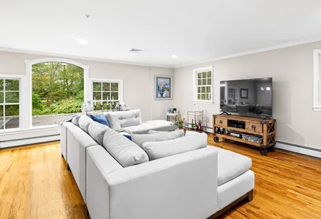 $1,399,000 | 4 Highland Road, Westport, CT 06880