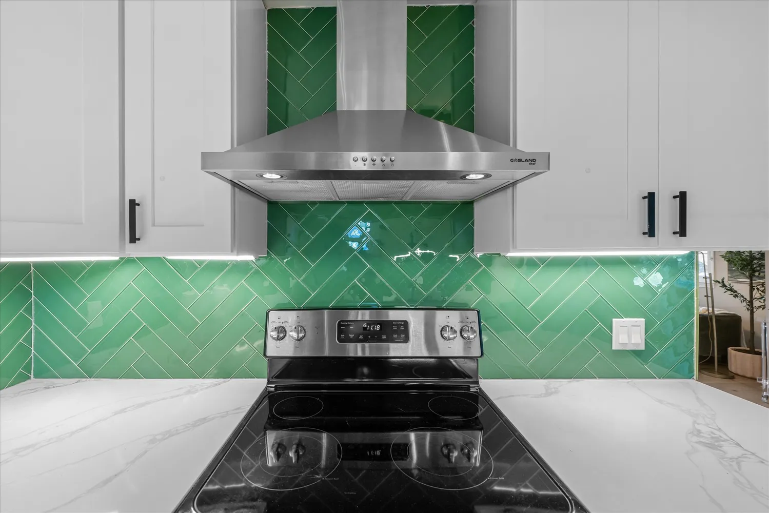 $929,900 | 322 Hume Avenue, Alexandria, VA 22301