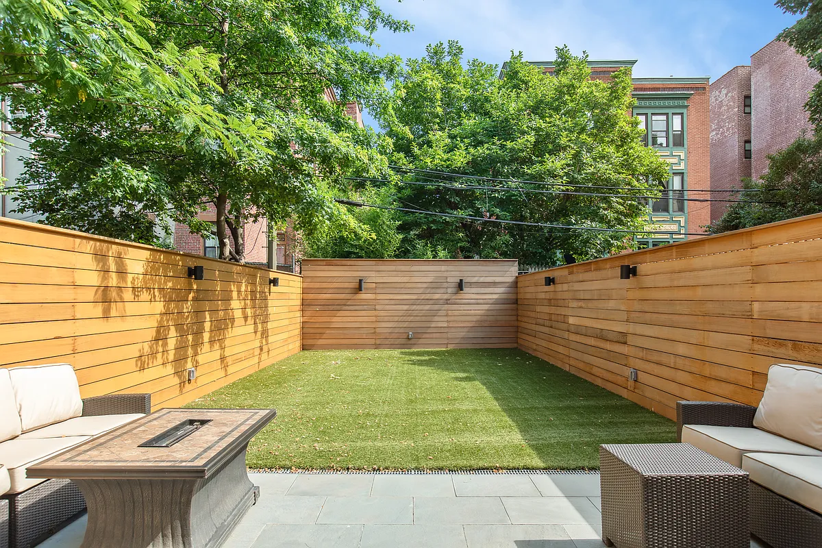 290 Jefferson Avenue Brooklyn, NY 11216 - Photo 17 of 19