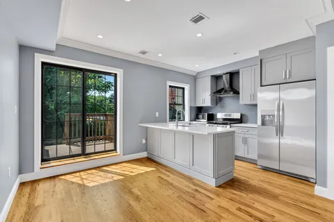 $5,000 | 28 Roosevelt Place, Unit 2 | Bedford-Stuyvesant
