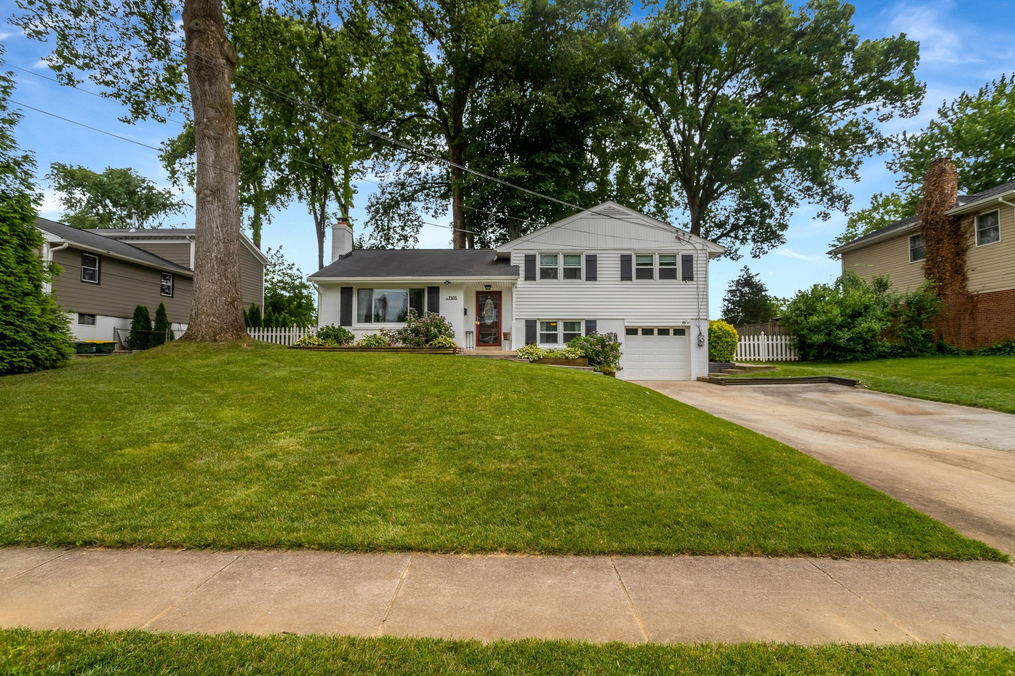 7505 Hogarth Street Springfield, VA 22151 - Photo 1 of 54