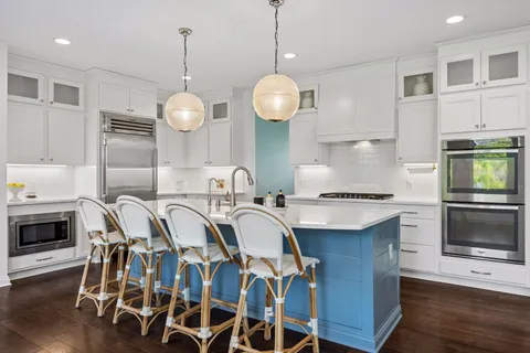 $1,400,000 | 5555 Garland Lane North, Plymouth, MN 55446