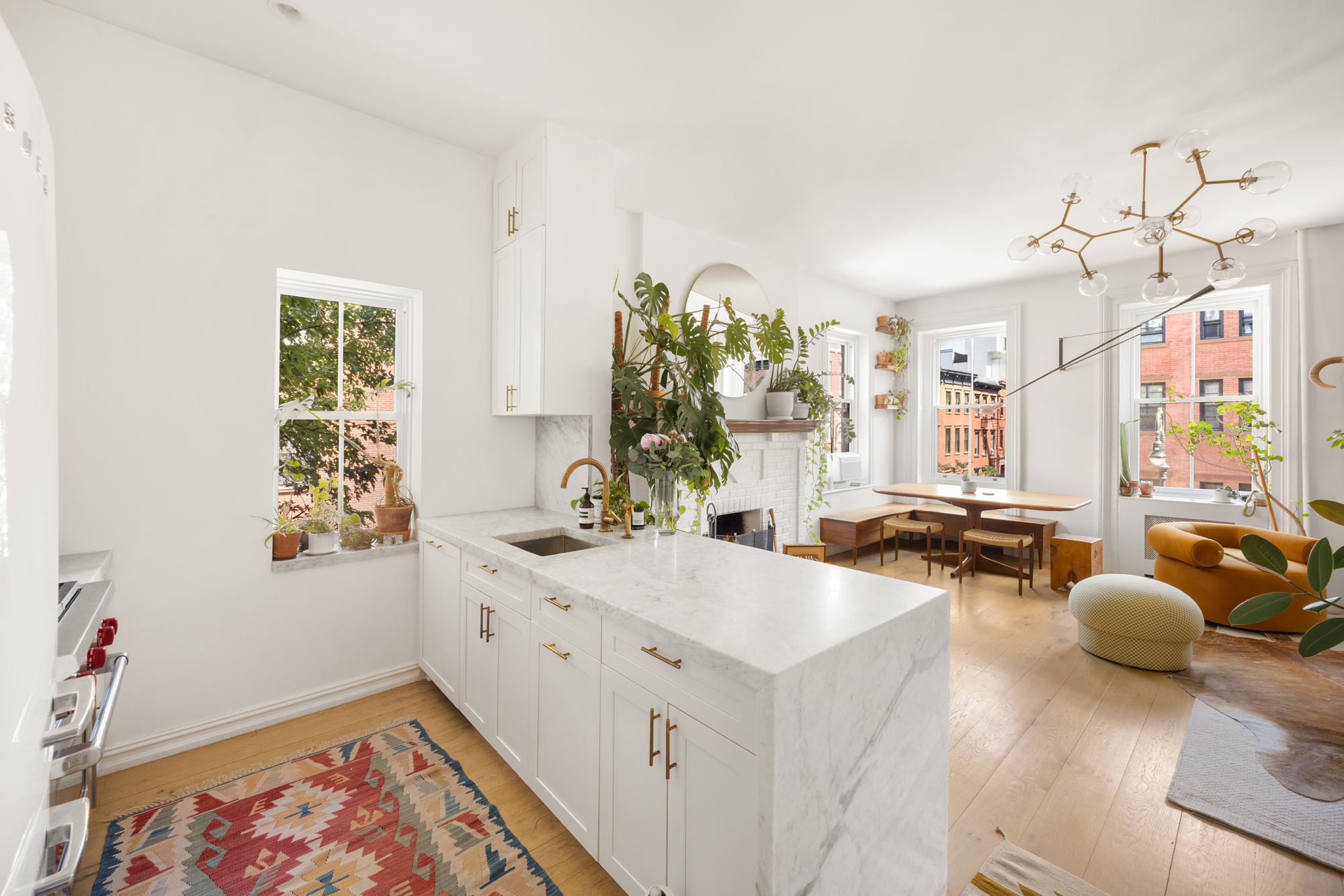 51 Charles Street, Unit 3 Manhattan, NY 10014 - Photo 4 of 8