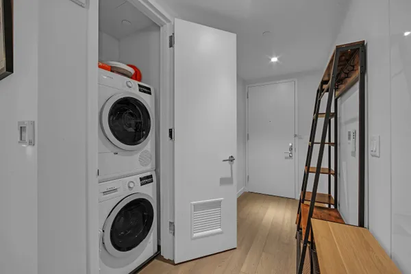 $1,500,000 | 505-513 West 43rd Street, Unit 3M | Hell's Kitchen