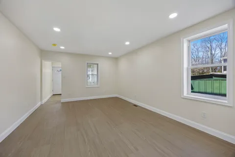 $260,000 | 1051 Springfield Road, Darby, PA 19023