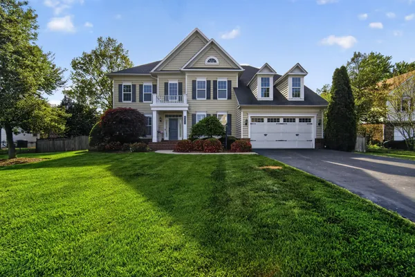 $1,400,000 | 6200 Guilford Drive, Alexandria, VA 22310