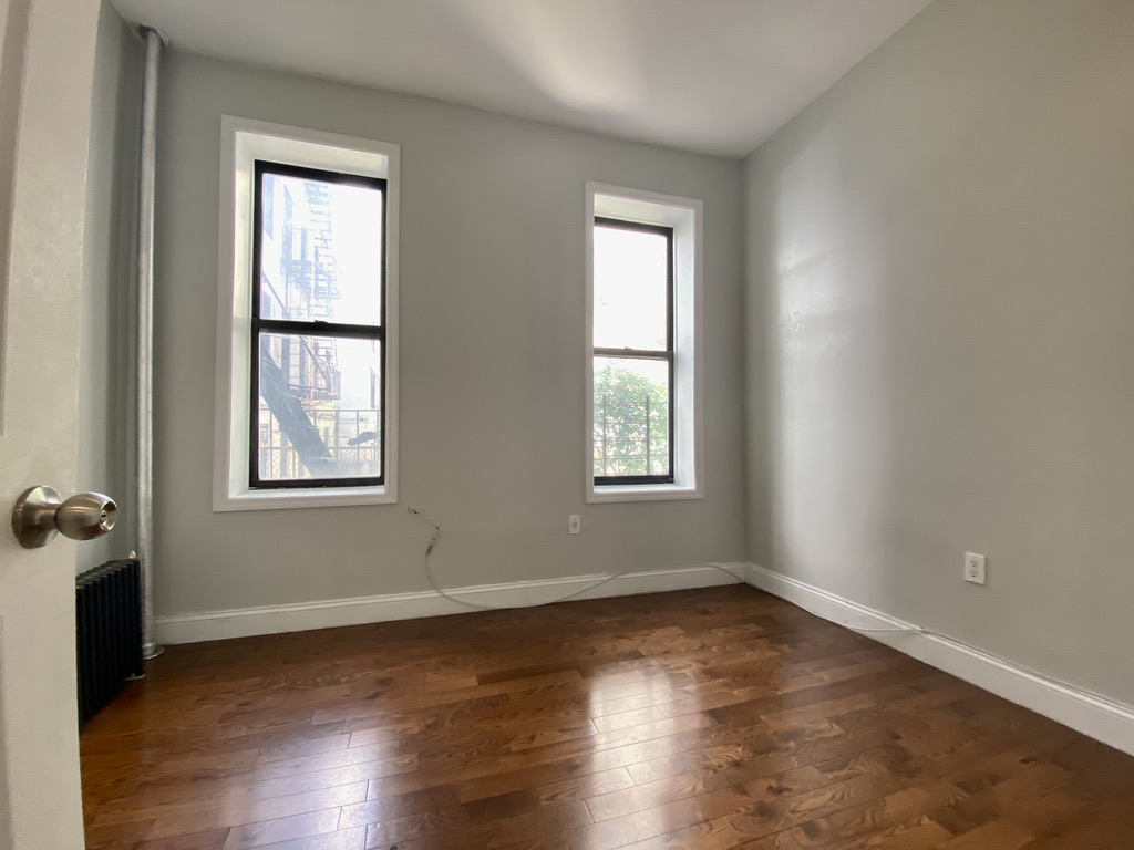 573 West 159th Street, Unit 2 Manhattan, NY 10032 - Photo 4 of 6