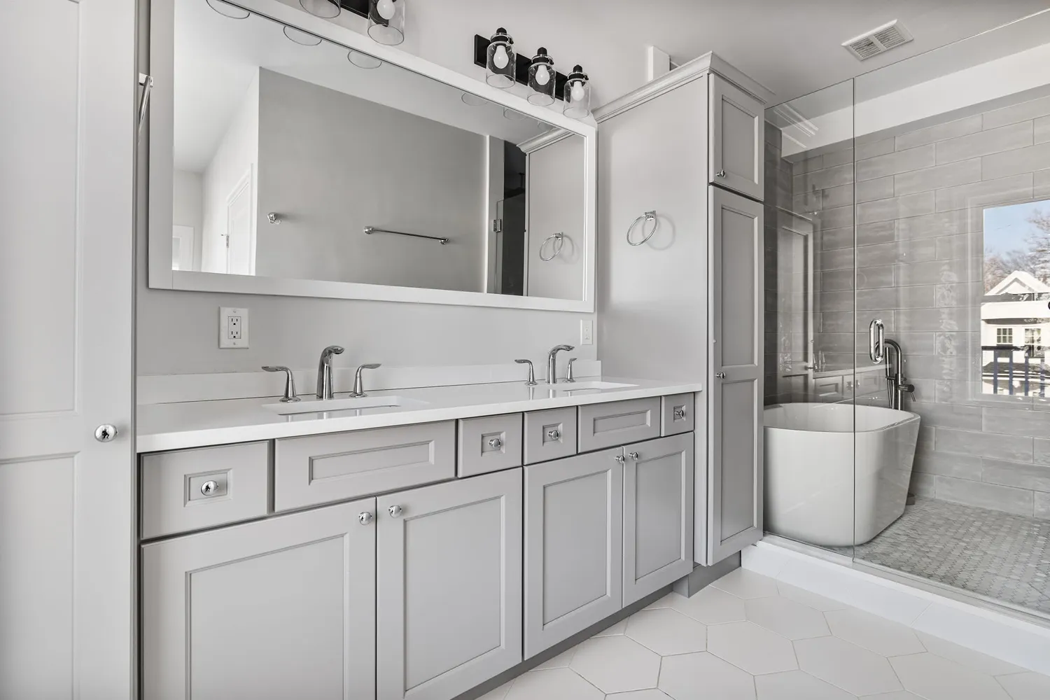 $4,500 | 83 Centre Street, Unit 2, Dorchester Center, MA 02124