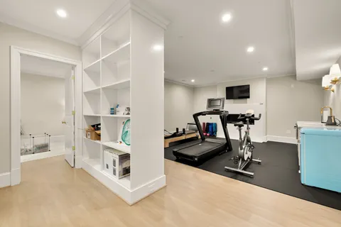 $4,100,000 | 5537 Hawthorne Place Northwest, Washington, DC 20016