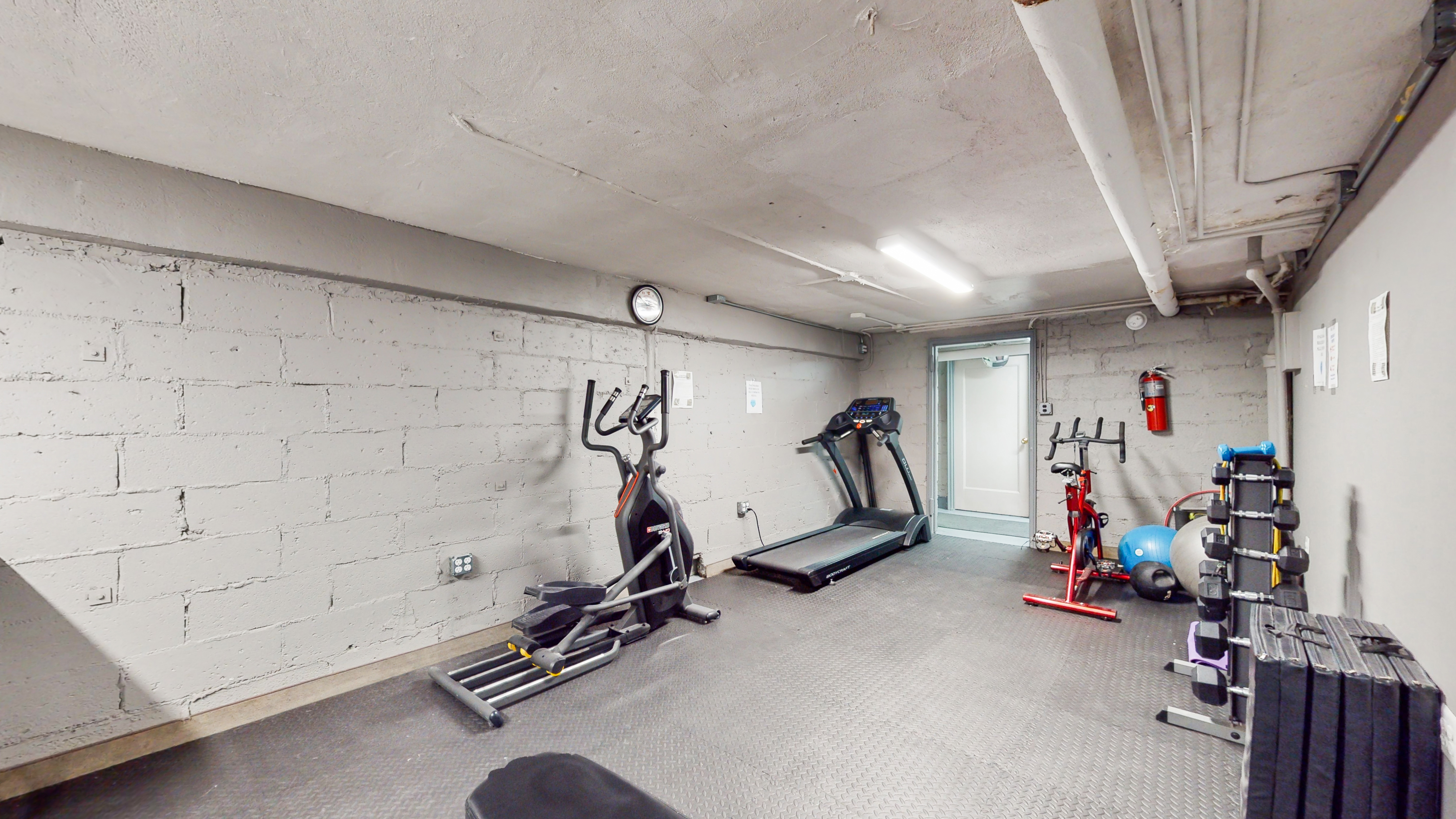 212 East 77th Street, Unit 4E Manhattan, NY 10075 - Photo 9 of 10