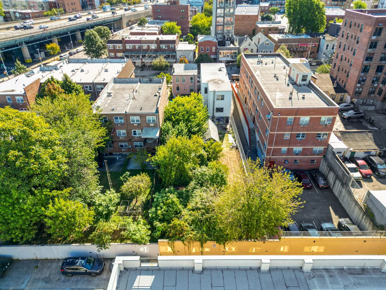 a picture of city view