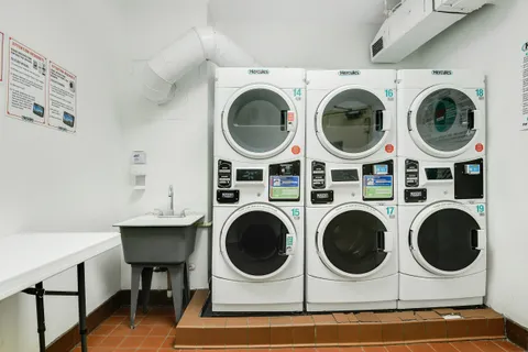 $825,000 | 77 Bleecker Street, Unit 421E | Greenwich Village