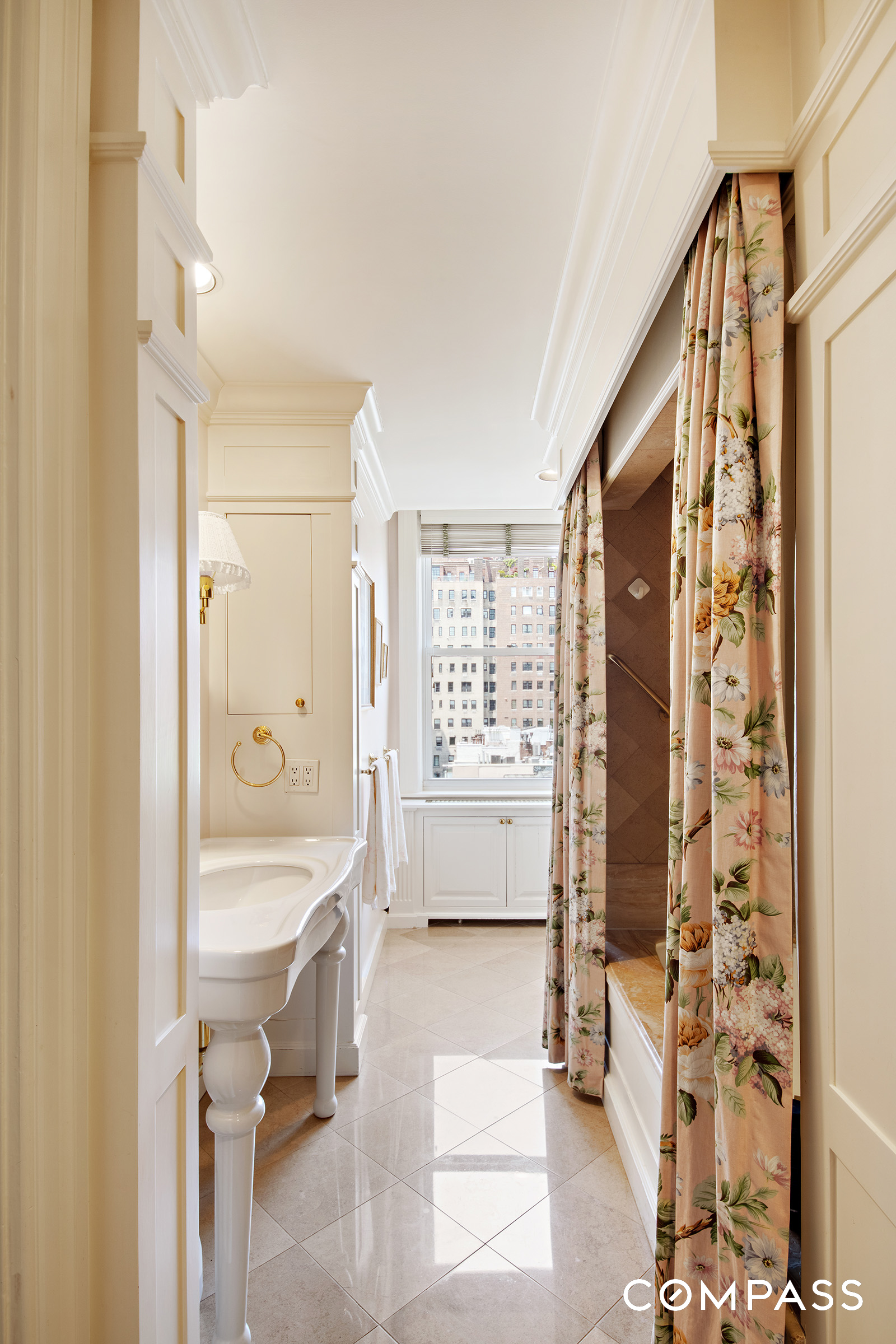 150 East 73rd Street, Unit 8B Manhattan, NY 10021 - Photo 11 of 15