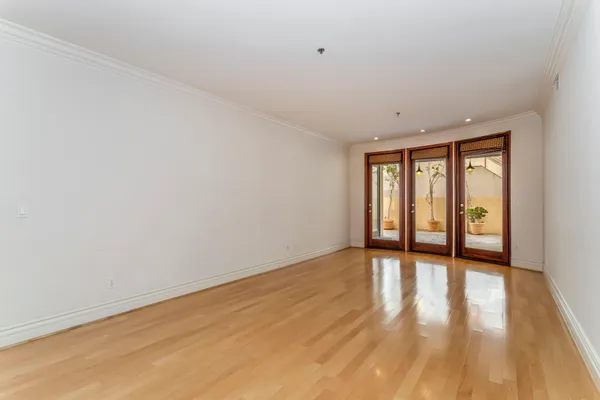 $1,149,988 | 10364 Almayo Avenue, Unit 103, Los Angeles, CA 90064