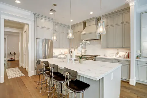 $1,275,000 | 420 West 18th Street, Houston, TX 77008