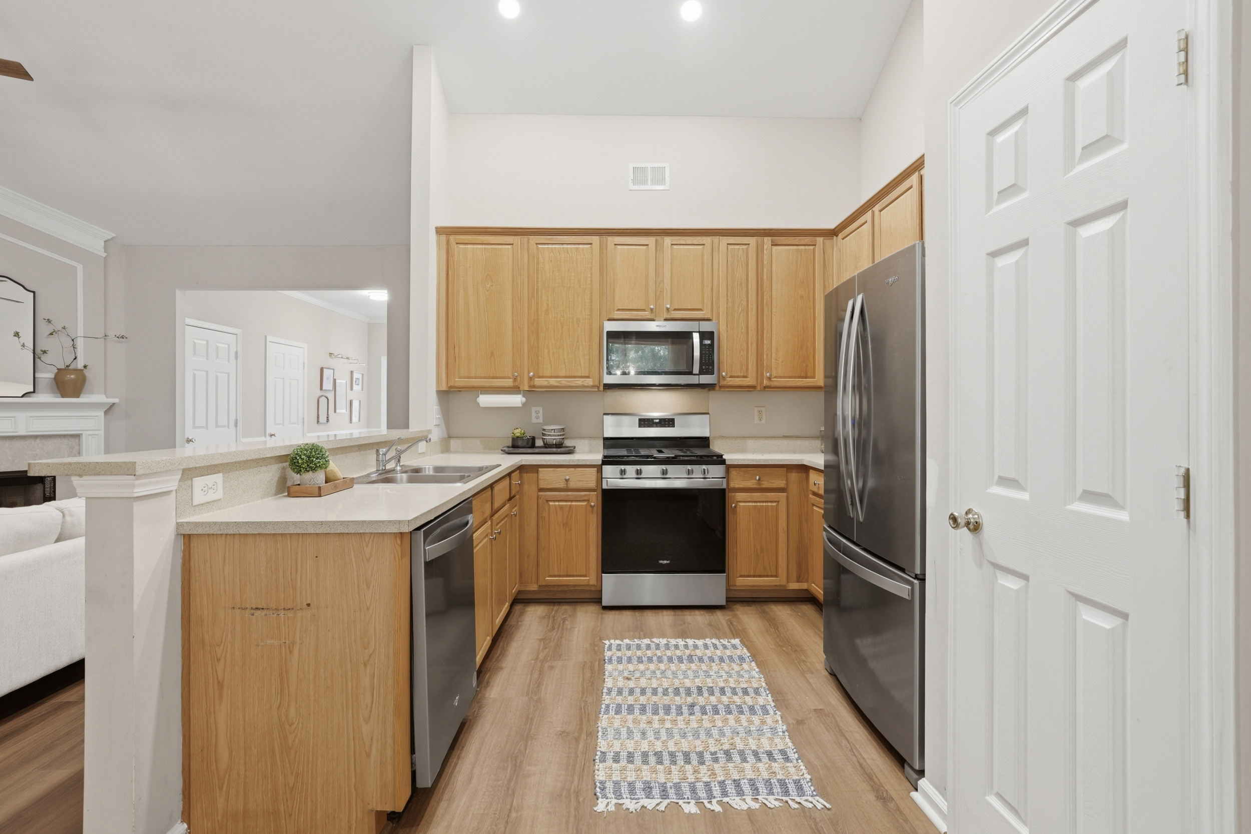 2454 Carmathen Road Charlotte, NC 28269 - Photo 9 of 41