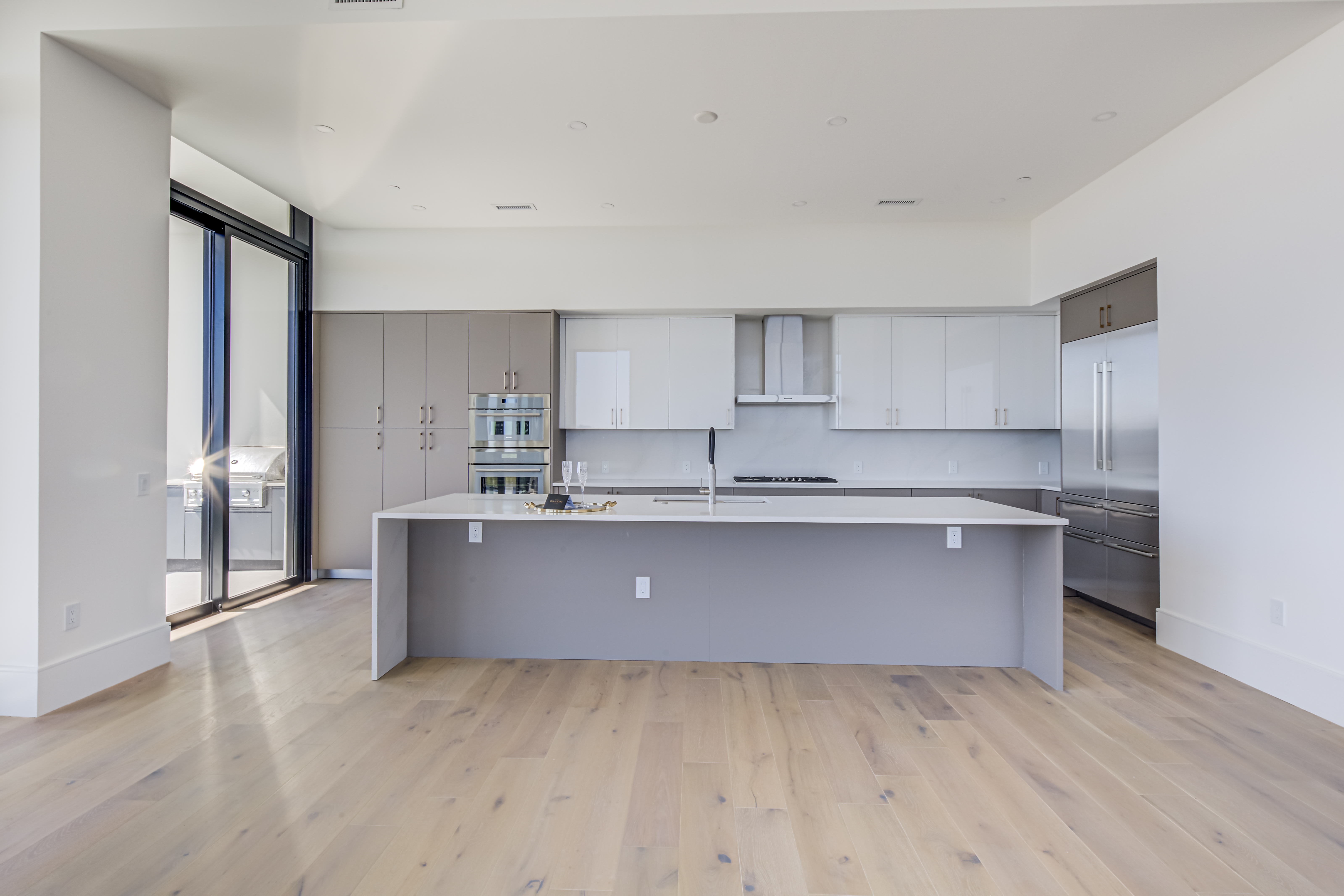 2425 Peachtree Road Northeast, Unit 1605 Atlanta, GA 30305 - Photo 8 of 31 Gallery Image 8