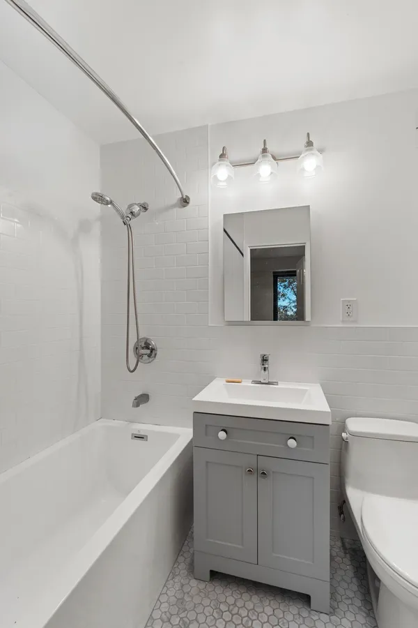$299,000 | 39-60 54th Street, Unit 4K | Woodside