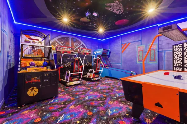 $695,900 | 1864 Nice Court, Kissimmee, FL 34747