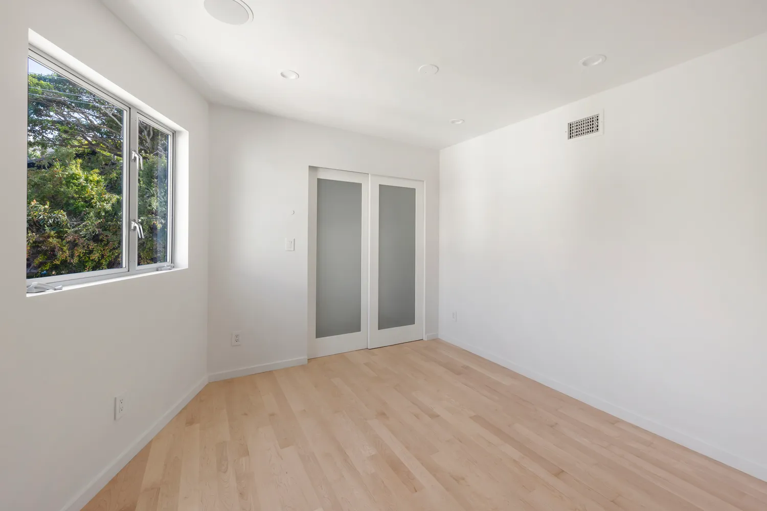 $3,295,000 | 257 Entrada Drive, Santa Monica, CA 90402