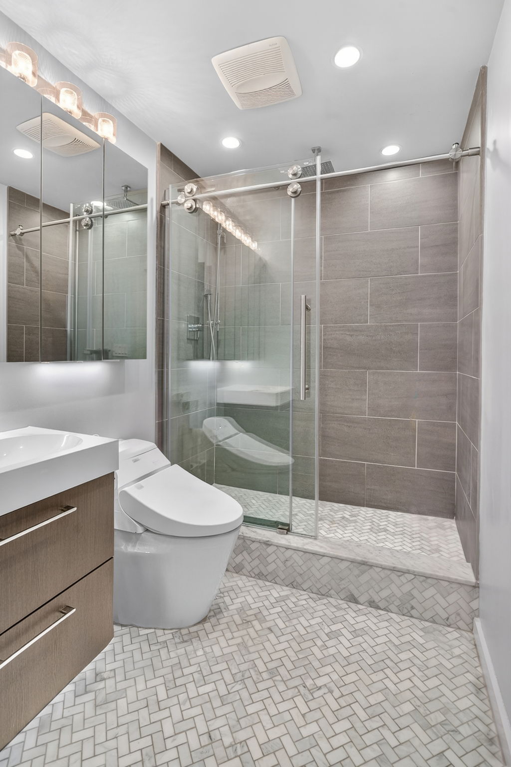 403 East 62nd Street, Unit 11B Manhattan, NY 10065 - Photo 20 of 24