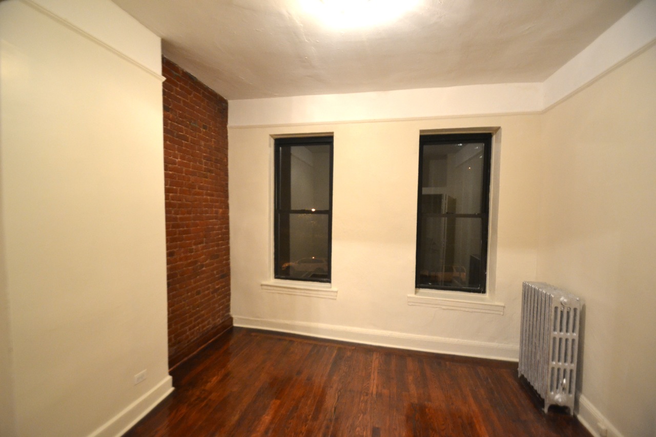426 St Nicholas Avenue, Unit 1C Manhattan, NY 10027 - Photo 2 of 4