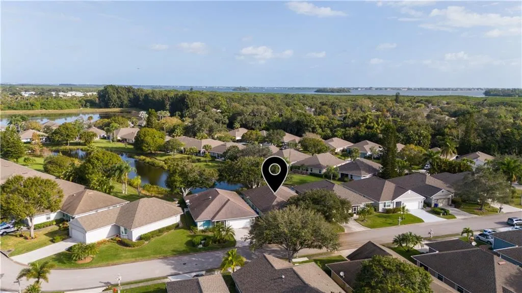 $260,000 | 250 Hawthorne Lane, Vero Beach, FL 32962